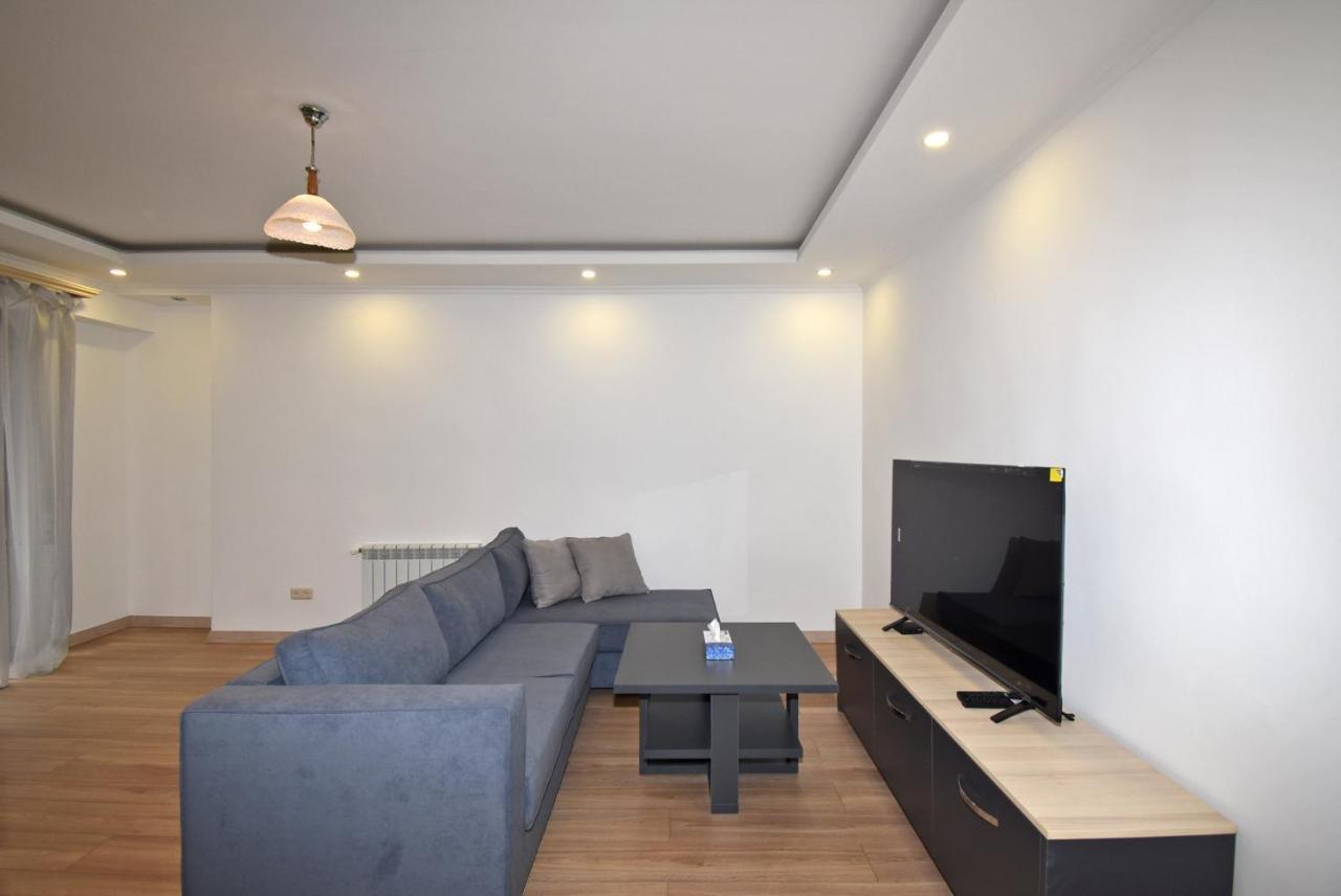 19Tumanyan Excellent Apartment In The Centre Of Capital Yerevan Luaran gambar